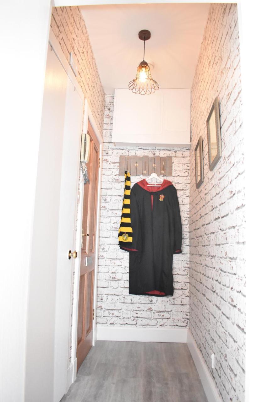 Magical Wizarding Residence In Heart Of เอดินบะระ ภายนอก รูปภาพ